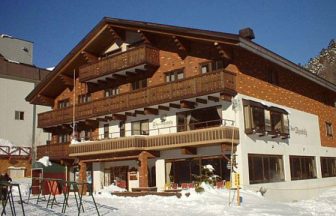 志賀山温泉　ホテルアルペンブルク